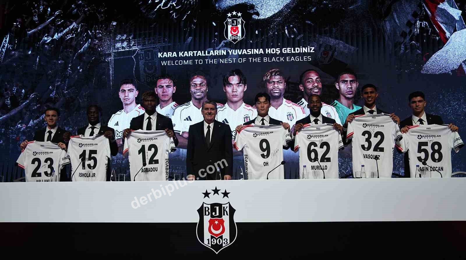 BEŞİKTAŞ’TA ARA TRANSFER DÖNEMİNDE KADROYA KATILAN 7 FUTBOLCU İÇİN BAŞKAN SERDAL ADALI’NIN DA KATILIMIYLA İMZA TÖRENİ DÜZENLENDİ.