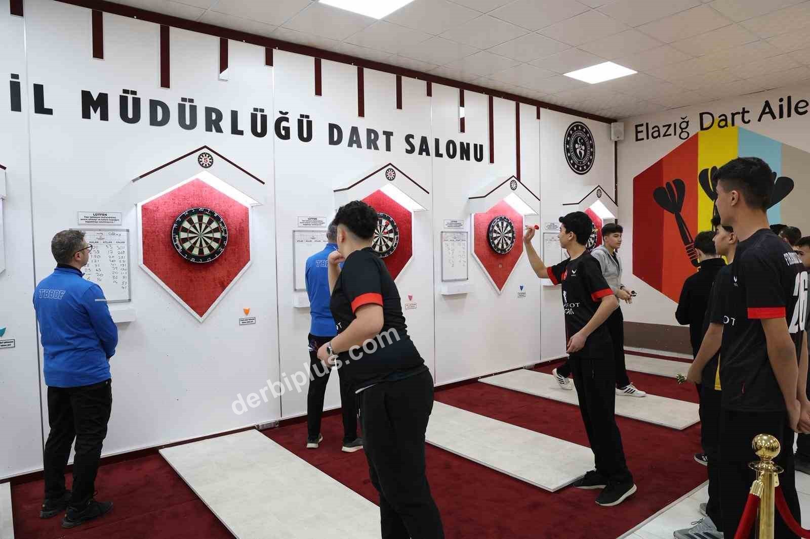 ELAZIĞ'DA DART MÜSABAKALARI SONA ERDİ