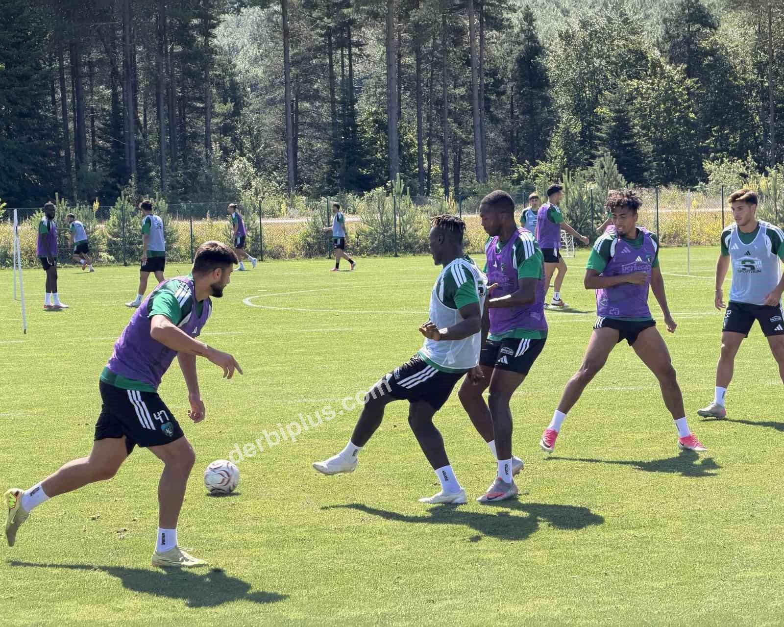 Kocaelispor, Topuk Yaylası’nda yeni sezon hazırlıklarını sürdürüyor