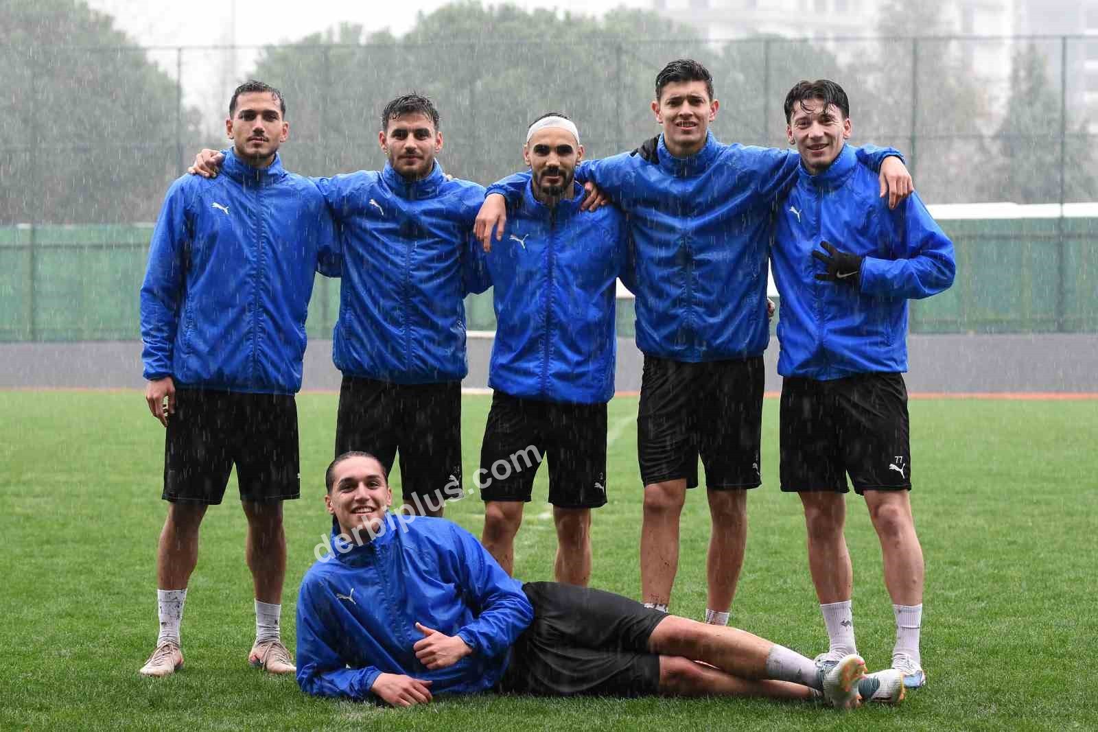 Manisa FK, Esenler Erokspor maçı hazırlıklarını tamamladı