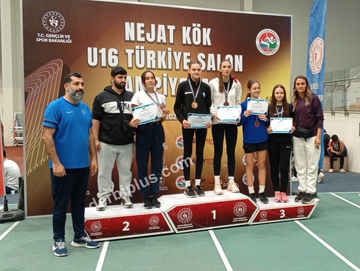 Manisalı atletlerden Türkiye üçüncülüğü