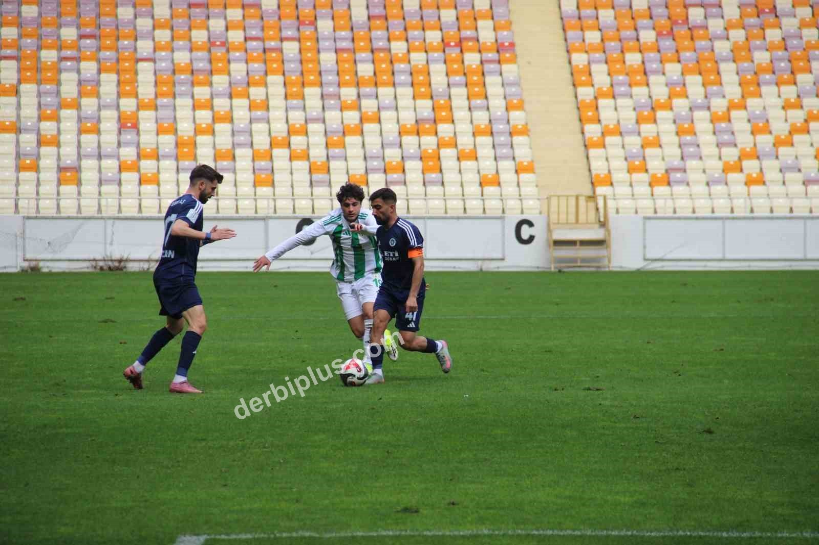 TFF 3. LİG 2. GRUP 20. HAFTASINDA MALATYA YEŞİLYURTSPOR, SAHASINDA KARŞILAŞTIĞI MAZIDAĞ FOSFAT SPOR’U 1-0 MAĞLUP ETTİ.