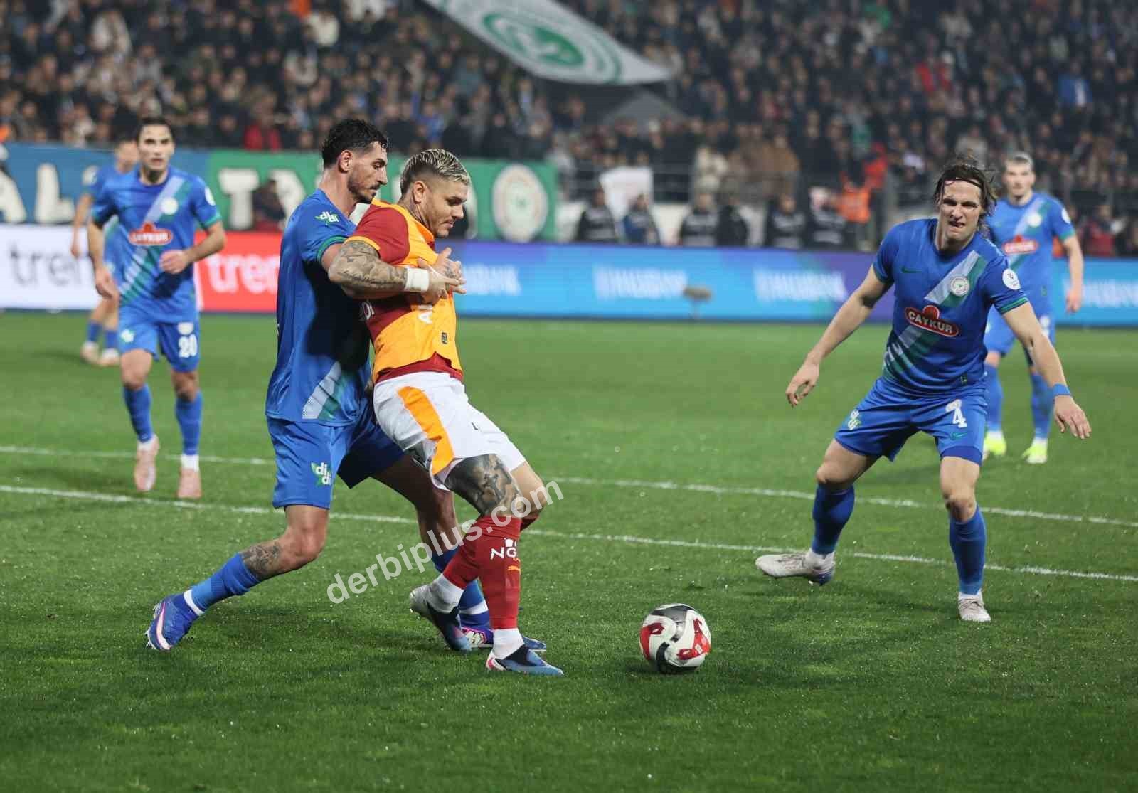 TRENDYOL SÜPER LİG'İN 21. HAFTASINDA ÇAYKUR RİZESPOR, SAHASINDA KARŞILAŞTIĞI GALATASARAY'A 3-0 MAĞLUP OLDU.