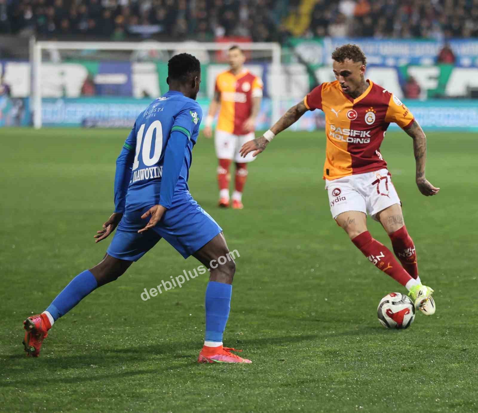TRENDYOL SÜPER LİG'İN 21. HAFTASINDA ÇAYKUR RİZESPOR, SAHASINDA KARŞILAŞTIĞI GALATASARAY'A 3-0 MAĞLUP OLDU.