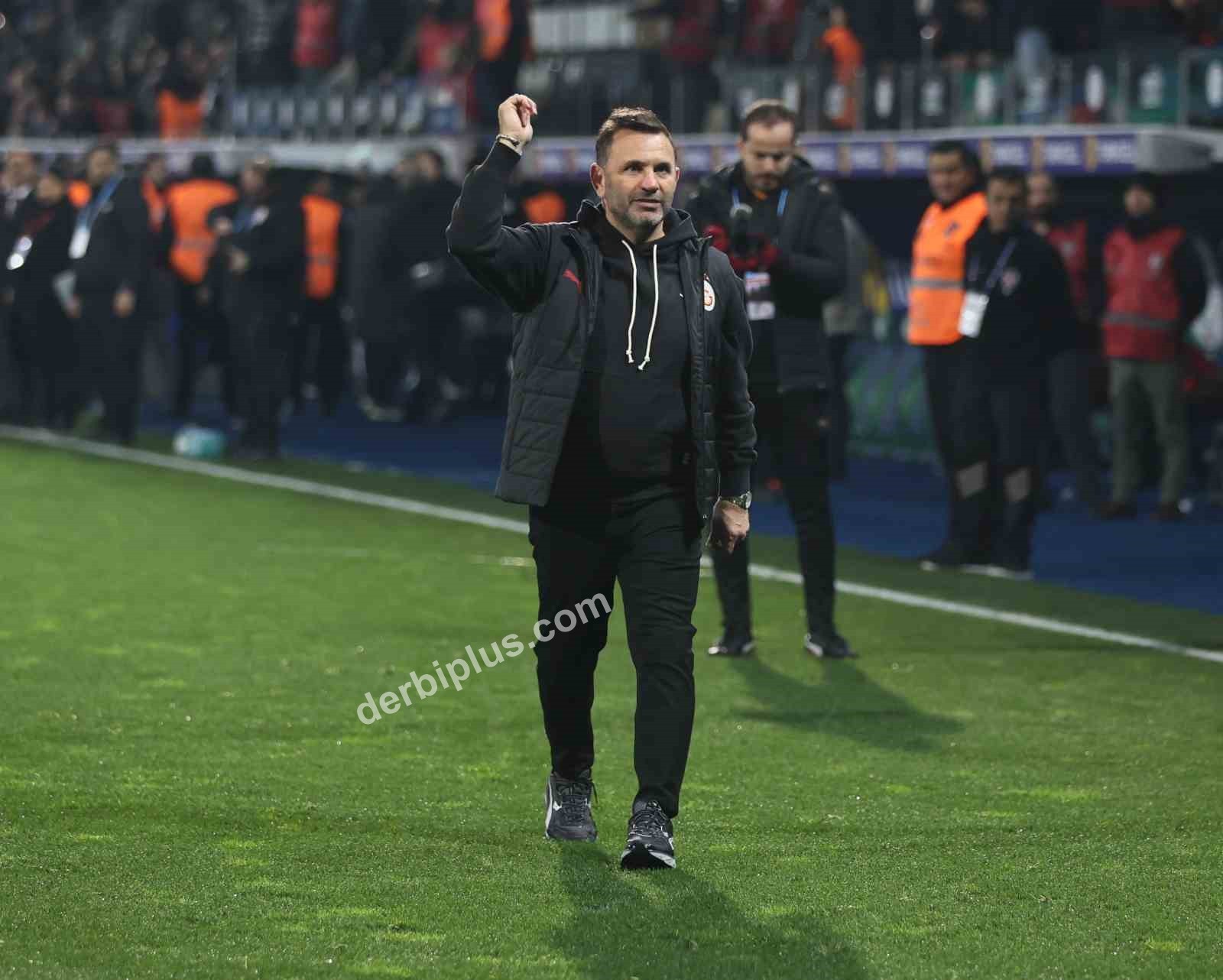 TRENDYOL SÜPER LİG'İN 21. HAFTASINDA ÇAYKUR RİZESPOR, SAHASINDA KARŞILAŞTIĞI GALATASARAY'A 3-0 MAĞLUP OLDU.