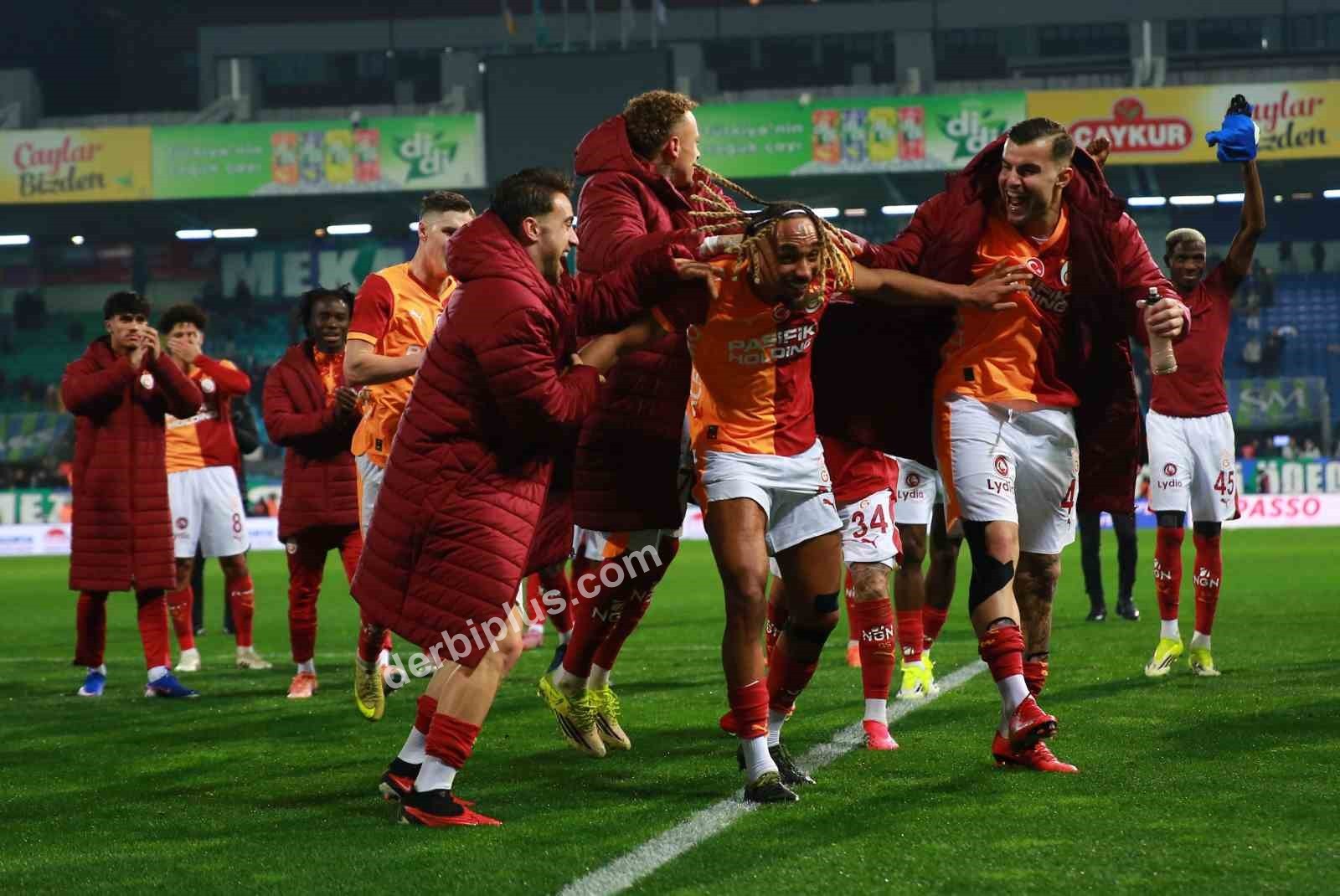 TRENDYOL SÜPER LİG'İN 21. HAFTASINDA ÇAYKUR RİZESPOR, SAHASINDA KARŞILAŞTIĞI GALATASARAY'A 3-0 MAĞLUP OLDU.