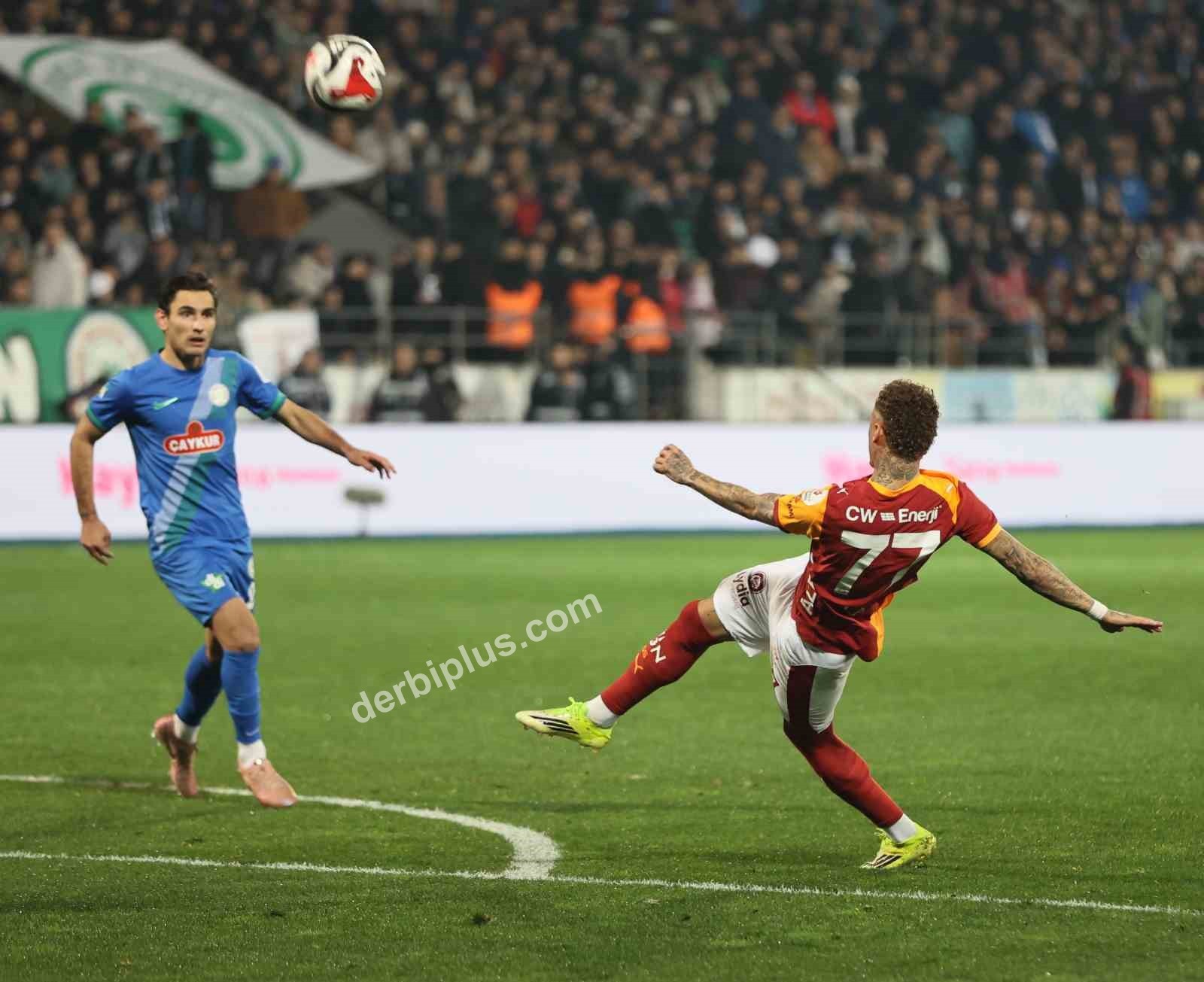 TRENDYOL SÜPER LİG'İN 21. HAFTASINDA ÇAYKUR RİZESPOR, SAHASINDA KARŞILAŞTIĞI GALATASARAY'A 3-0 MAĞLUP OLDU.